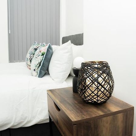 Stylish Home In York - Free Wifi & Parking - Close To Racecourse & City Centre Екстер'єр фото