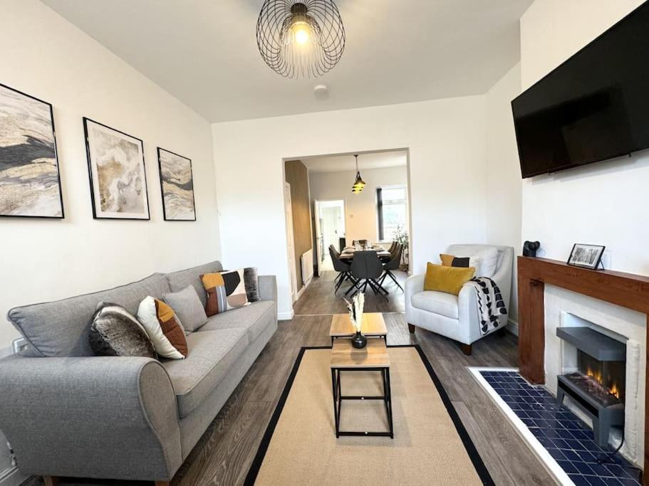 Stylish Home In York - Free Wifi & Parking - Close To Racecourse & City Centre Екстер'єр фото
