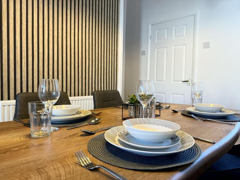 Stylish Home In York - Free Wifi & Parking - Close To Racecourse & City Centre Екстер'єр фото